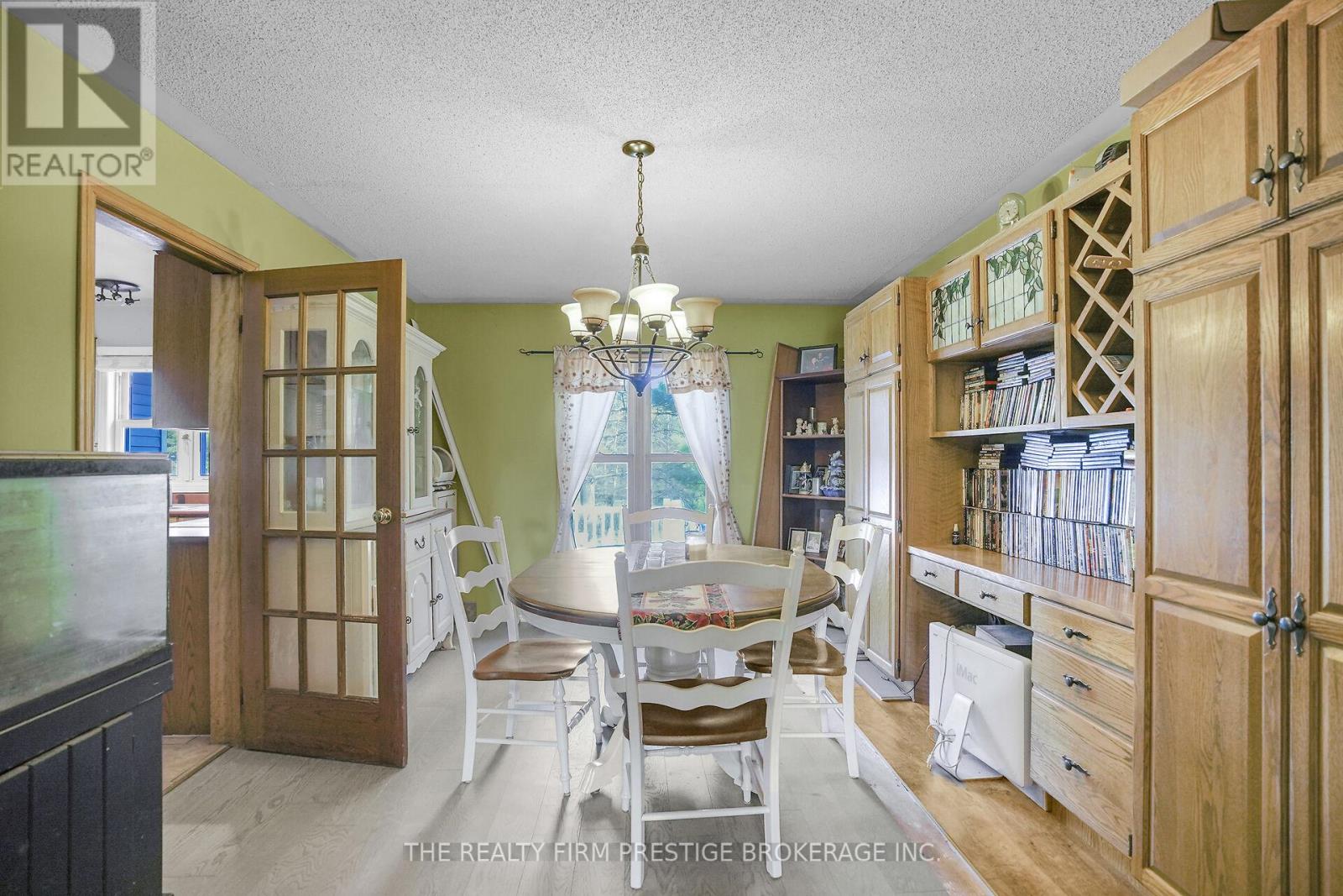 36315 Talbot Line, Southwold, Ontario  N0L 2E0 - Photo 7 - X12407482