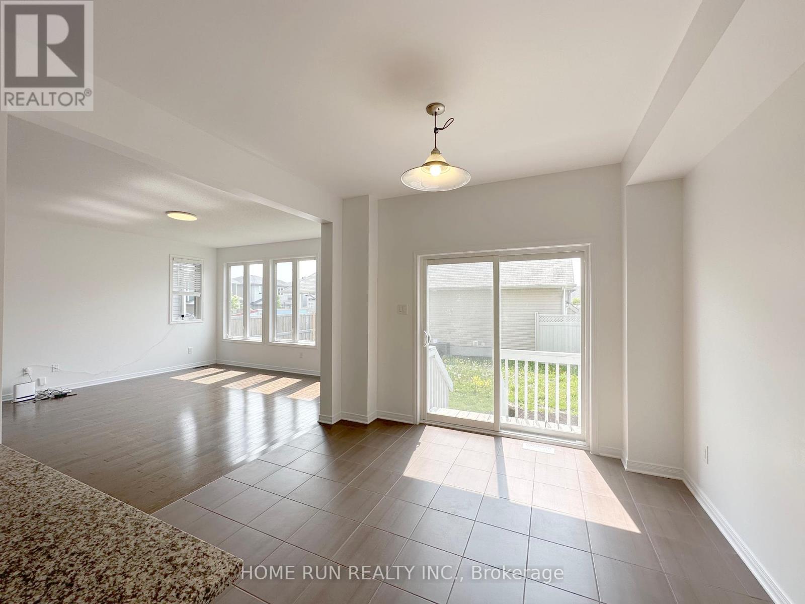 193 Balikun Heights, Ottawa, Ontario  K2V 0B6 - Photo 10 - X12407457