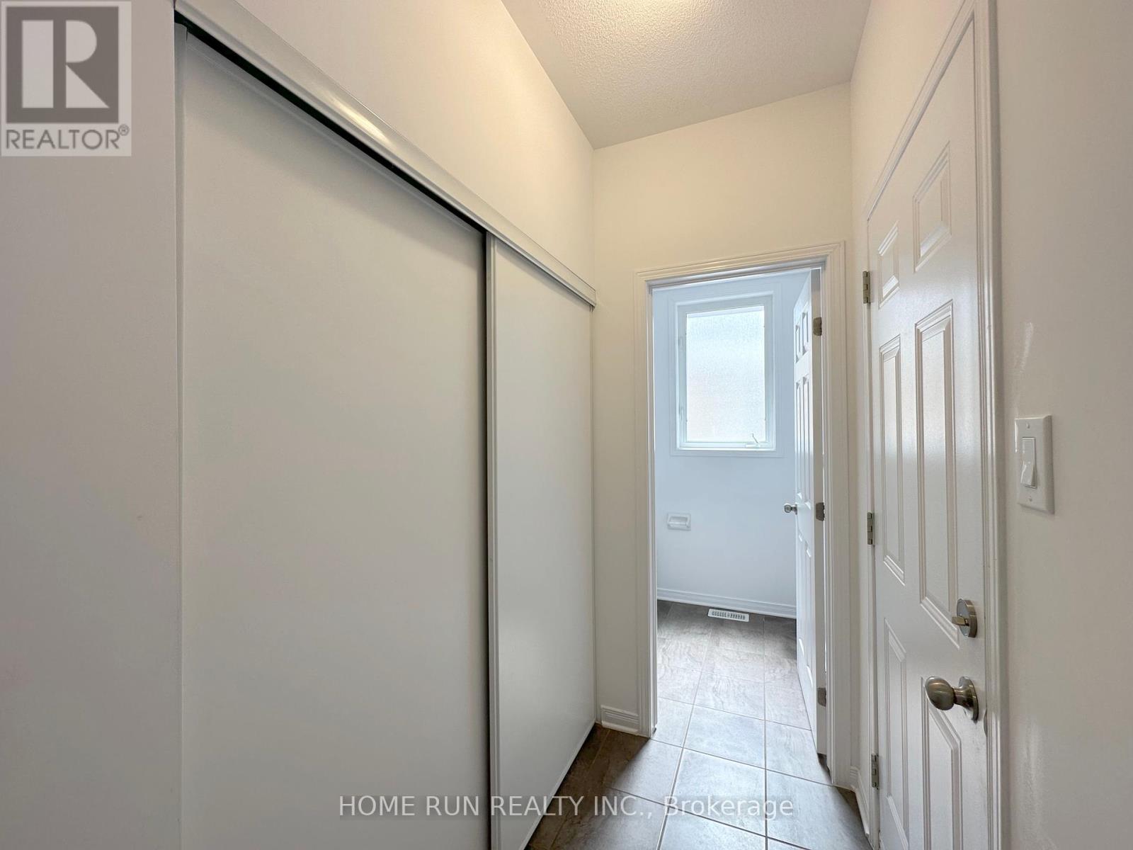 193 Balikun Heights, Ottawa, Ontario  K2V 0B6 - Photo 15 - X12407457