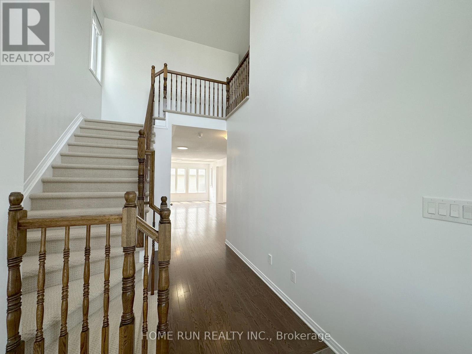 193 Balikun Heights, Ottawa, Ontario  K2V 0B6 - Photo 3 - X12407457