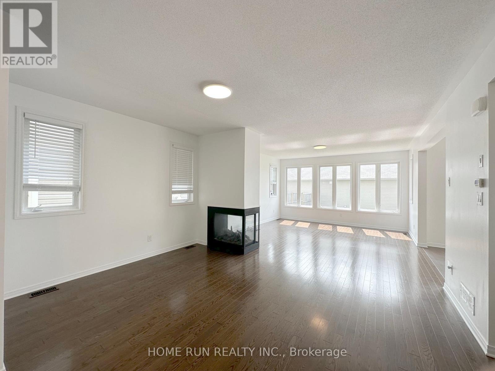 193 Balikun Heights, Ottawa, Ontario  K2V 0B6 - Photo 4 - X12407457