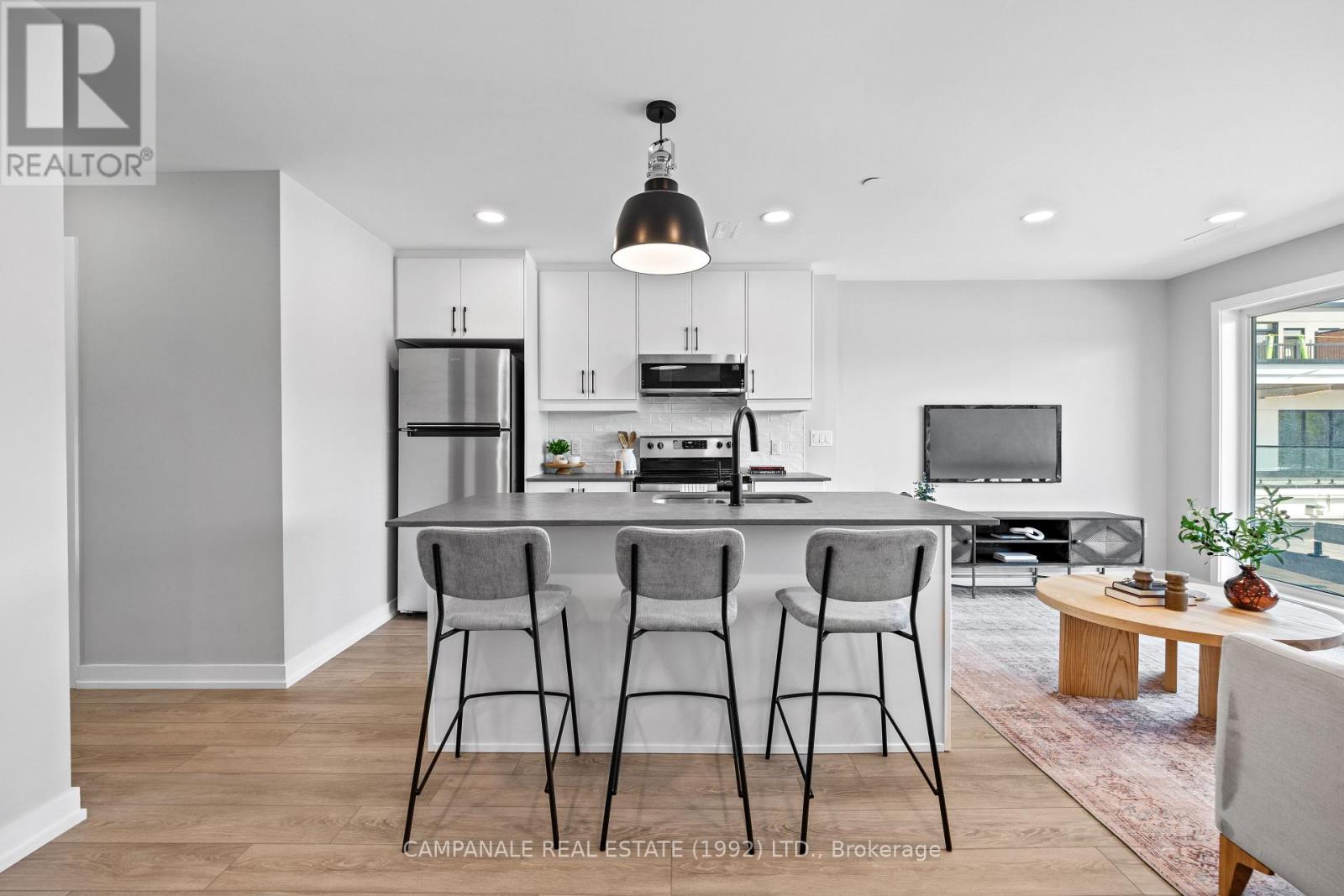 4 Modugno Avenue, Ottawa, Ontario  K2J 6J2 - Photo 3 - X12407465