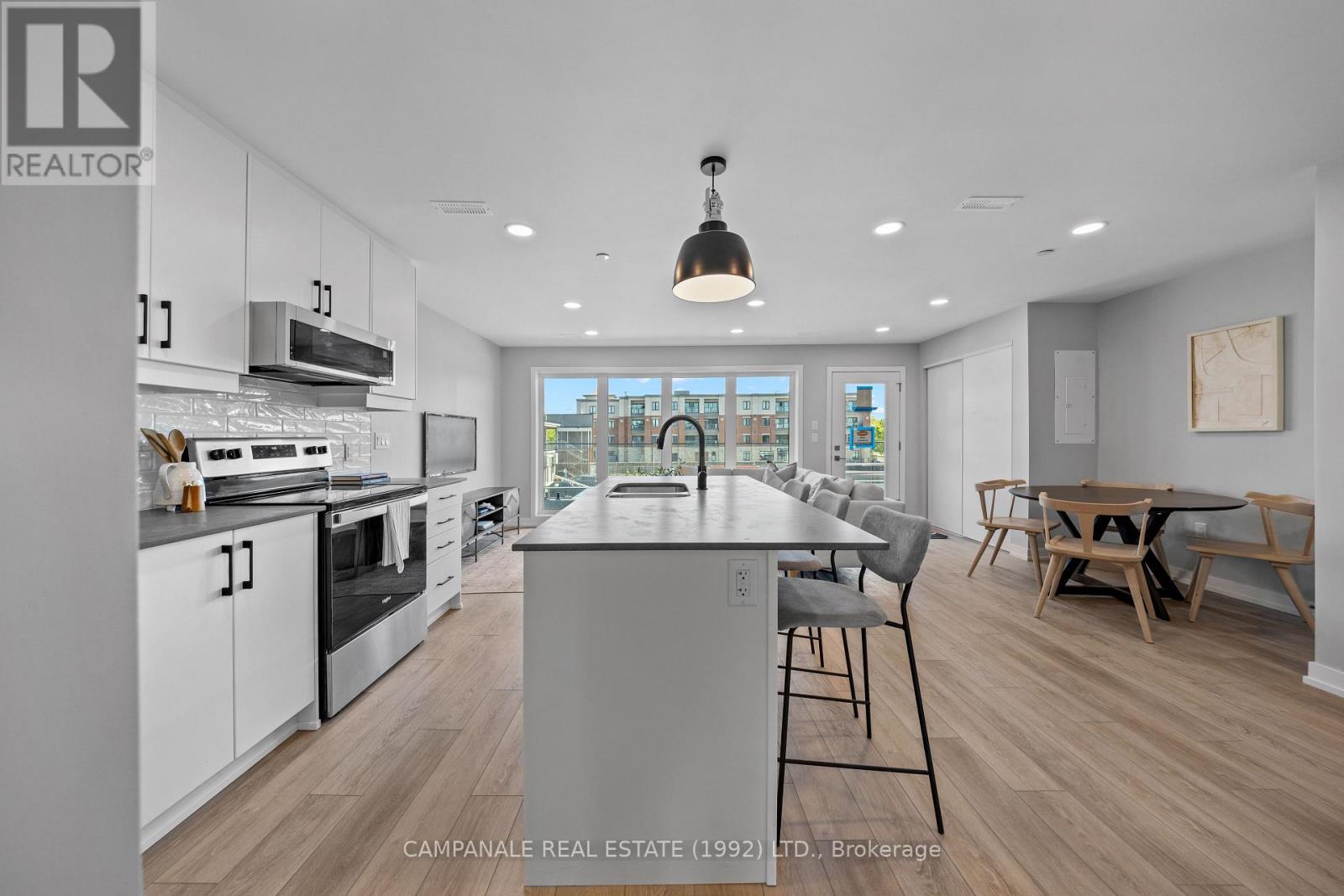 4 Modugno Avenue, Ottawa, Ontario  K2J 6J2 - Photo 4 - X12407465