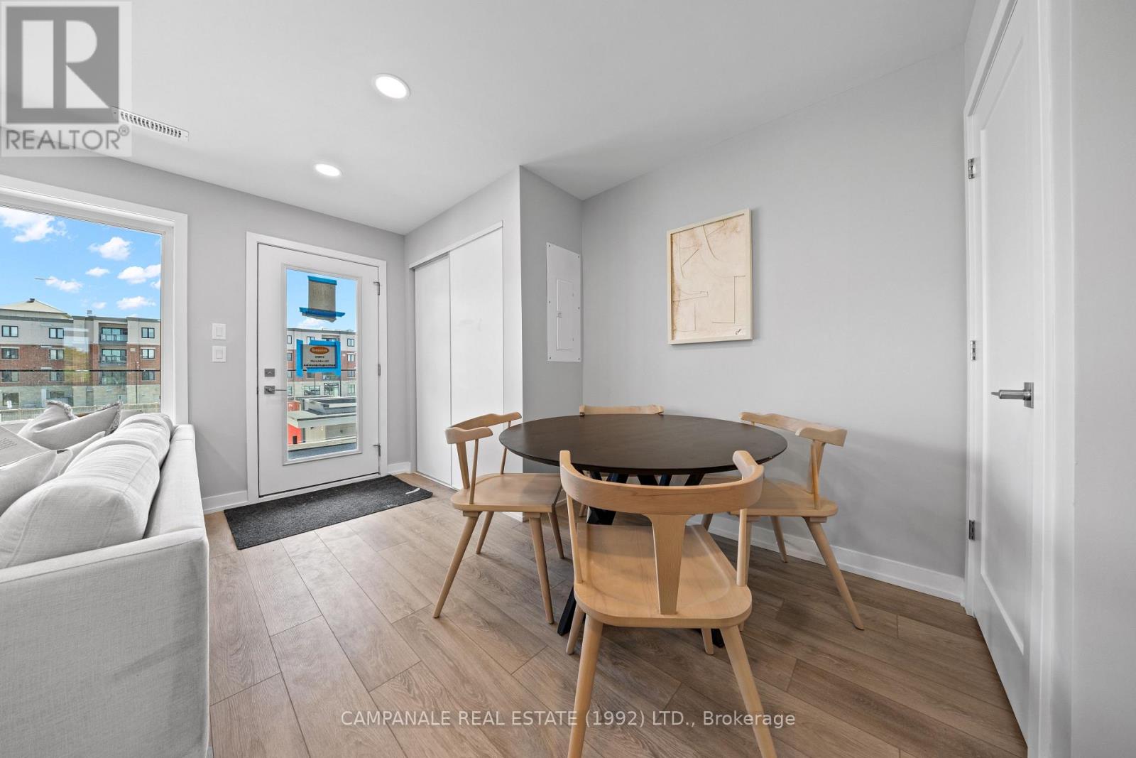 4 Modugno Avenue, Ottawa, Ontario  K2J 6J2 - Photo 8 - X12407465