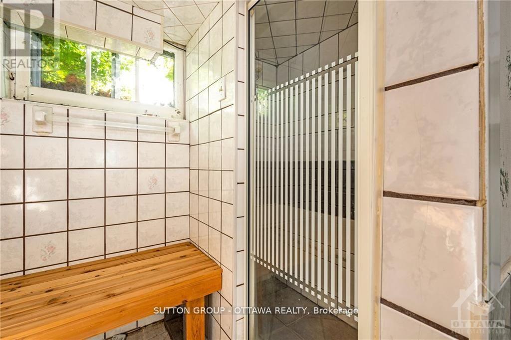 846 St Laurent Boulevard, Ottawa, Ontario  K1K 3A9 - Photo 20 - X12407469