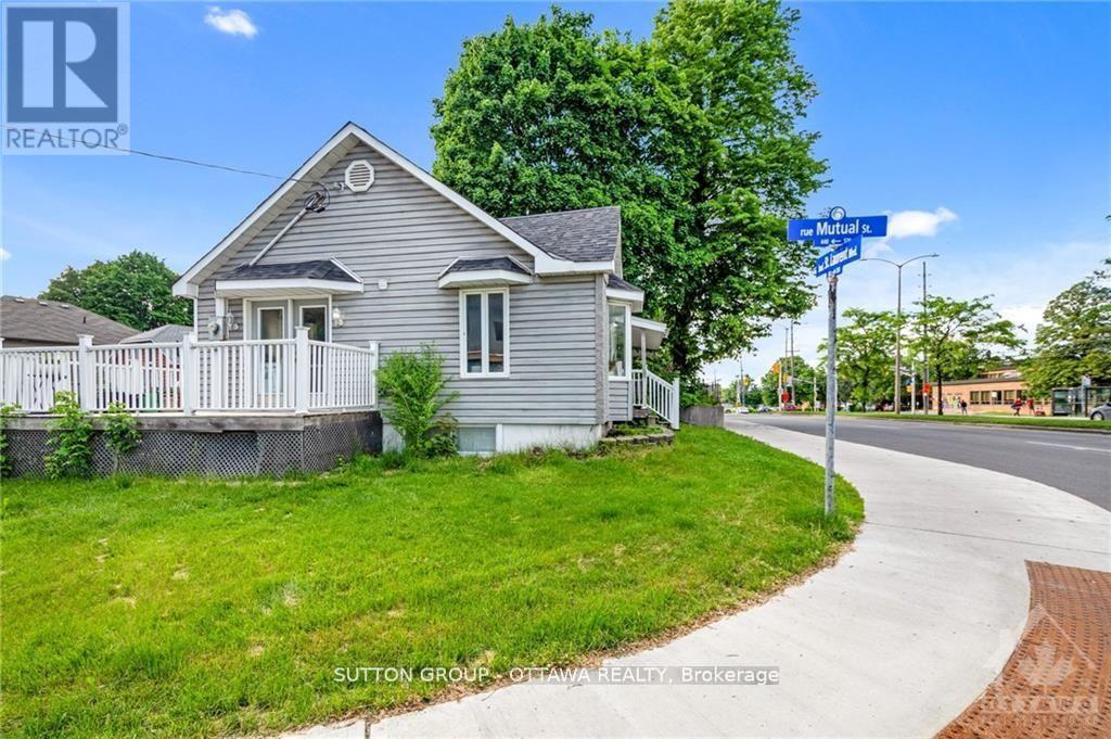 846 St Laurent Boulevard, Ottawa, Ontario  K1K 3A9 - Photo 3 - X12407469