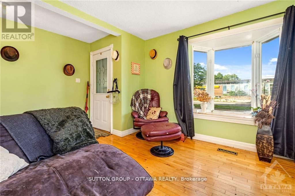 846 St Laurent Boulevard, Ottawa, Ontario  K1K 3A9 - Photo 7 - X12407469