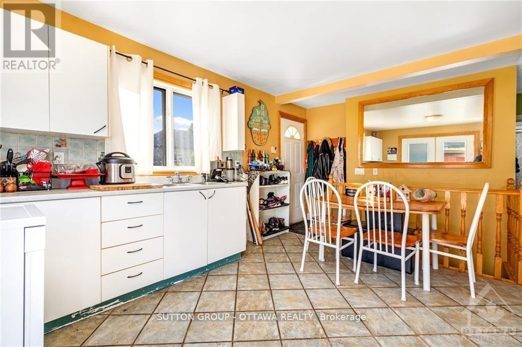 846 St Laurent Boulevard, Ottawa, Ontario  K1K 3A9 - Photo 8 - X12407469