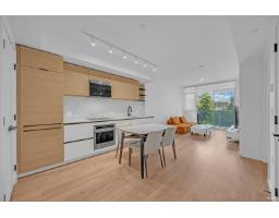 302 10448 UNIVERSITY DRIVE, Surrey, British Columbia
