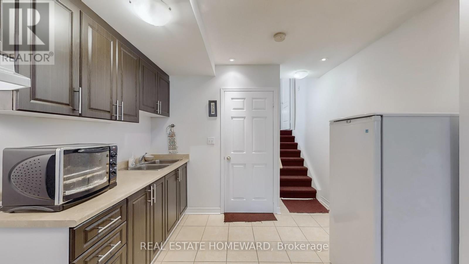 23 Pathmaster Road, Brampton, Ontario  L6P 2G8 - Photo 30 - W12407321