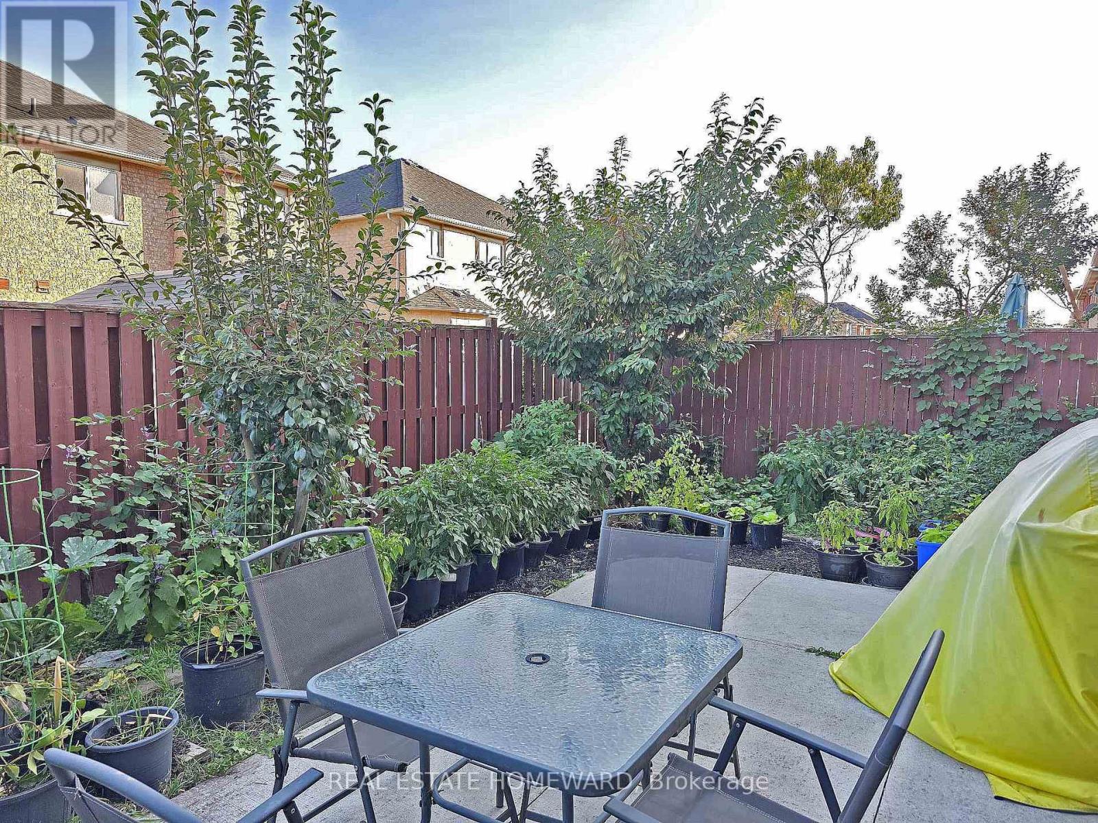 23 Pathmaster Road, Brampton, Ontario  L6P 2G8 - Photo 39 - W12407321