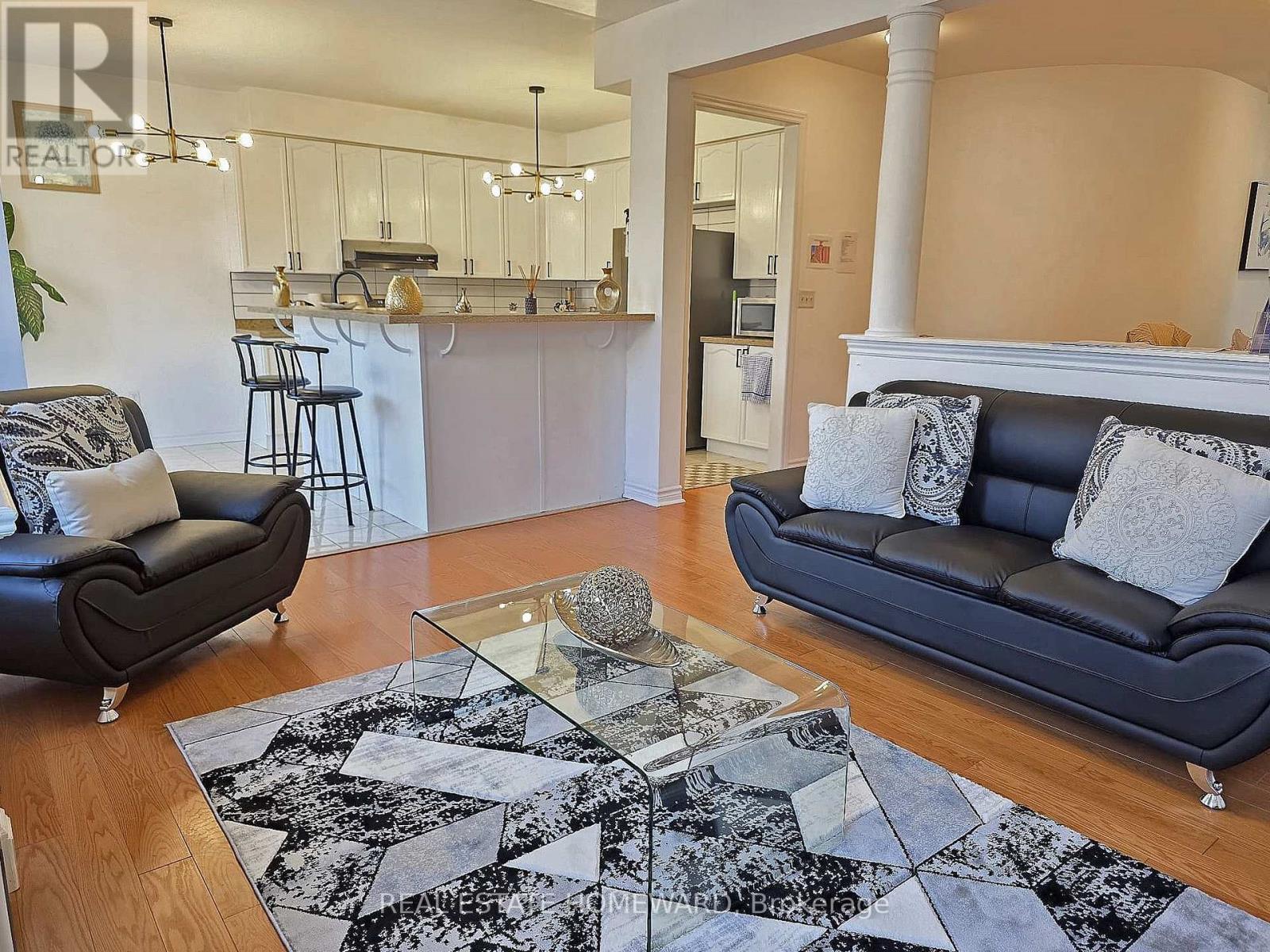 23 Pathmaster Road, Brampton, Ontario  L6P 2G8 - Photo 4 - W12407321