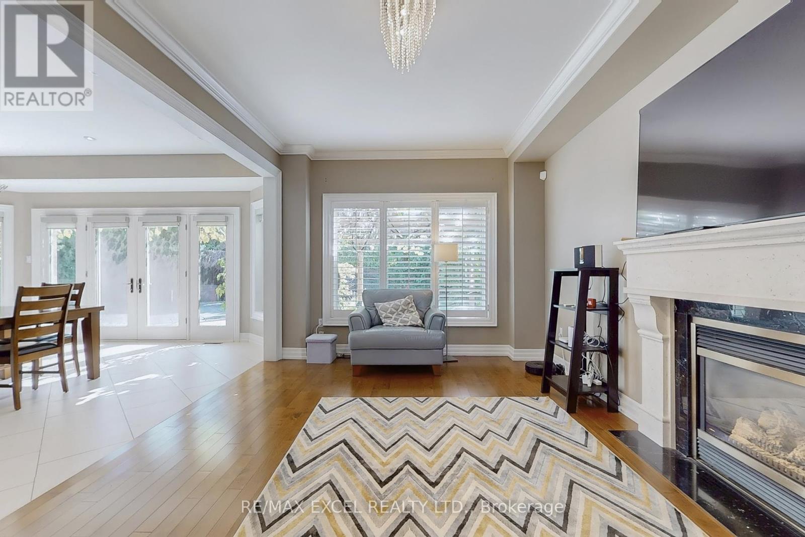 5368 Vail Court, Mississauga (Central Erin Mills), Ontario  L5M 6G9 - Photo 13 - W12407327