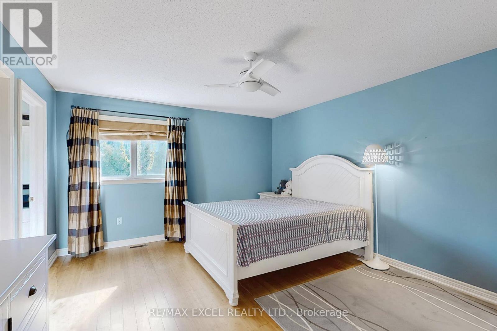 5368 Vail Court, Mississauga (Central Erin Mills), Ontario  L5M 6G9 - Photo 27 - W12407327