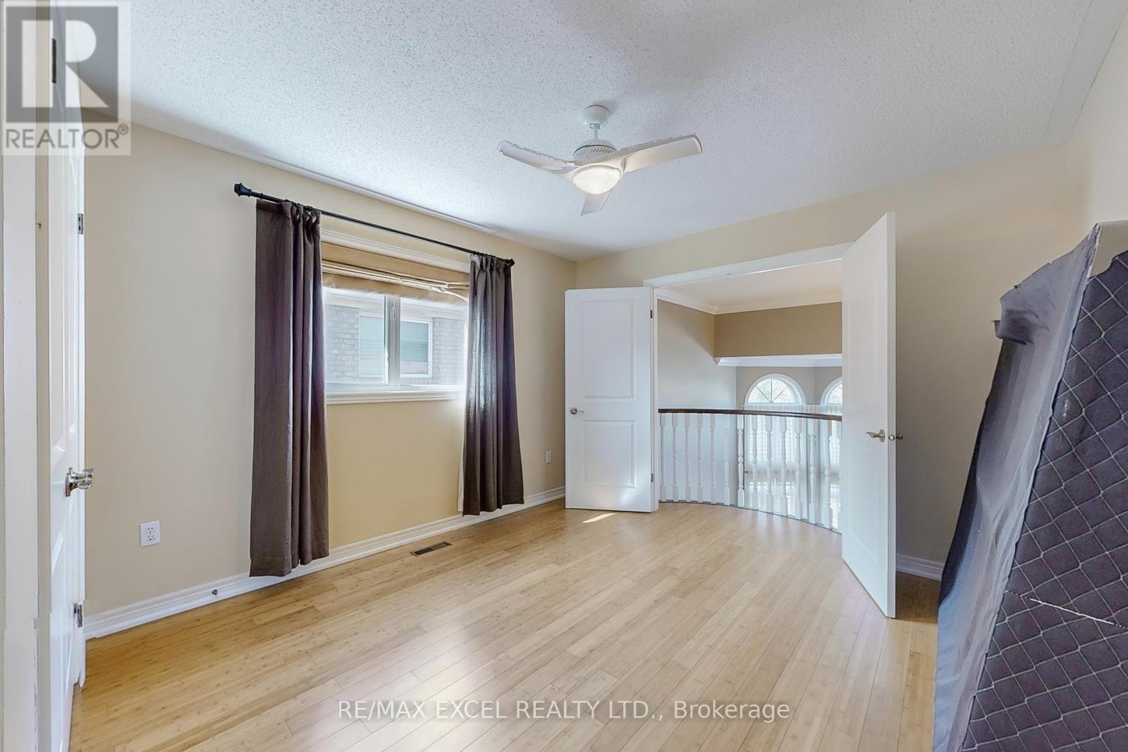 5368 Vail Court, Mississauga (Central Erin Mills), Ontario  L5M 6G9 - Photo 31 - W12407327