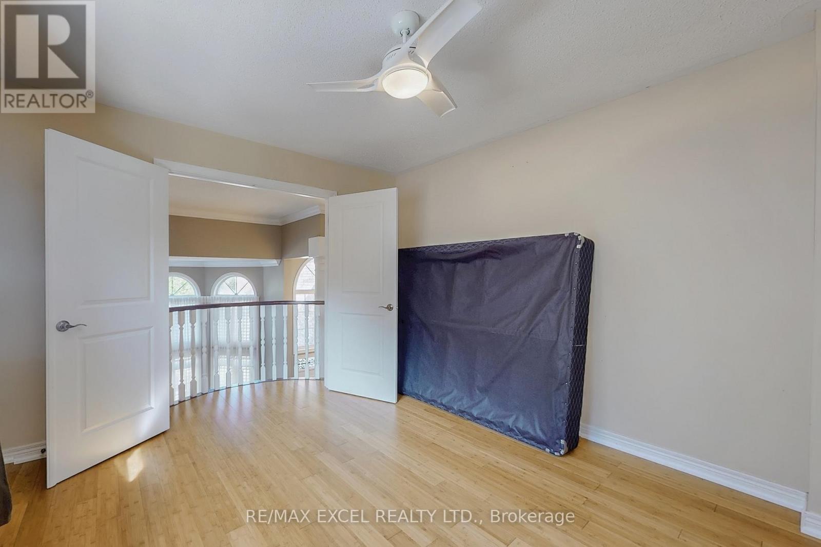 5368 Vail Court, Mississauga (Central Erin Mills), Ontario  L5M 6G9 - Photo 32 - W12407327