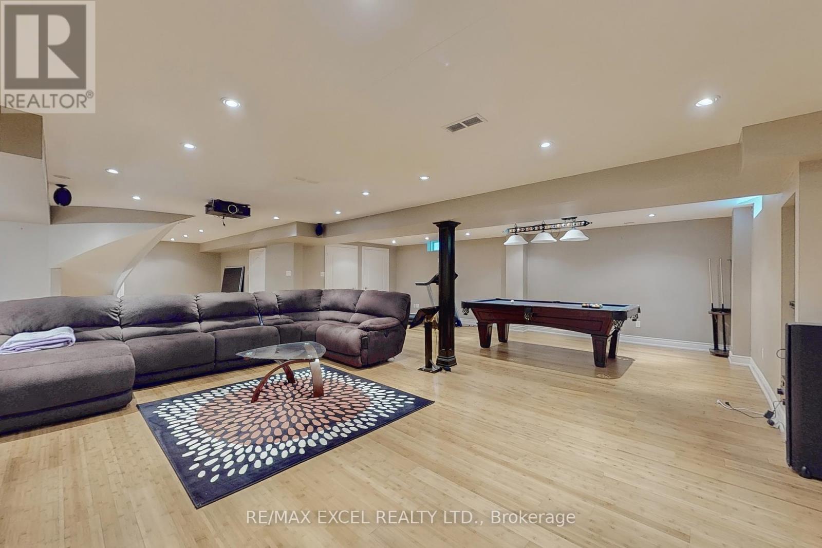 5368 Vail Court, Mississauga (Central Erin Mills), Ontario  L5M 6G9 - Photo 33 - W12407327