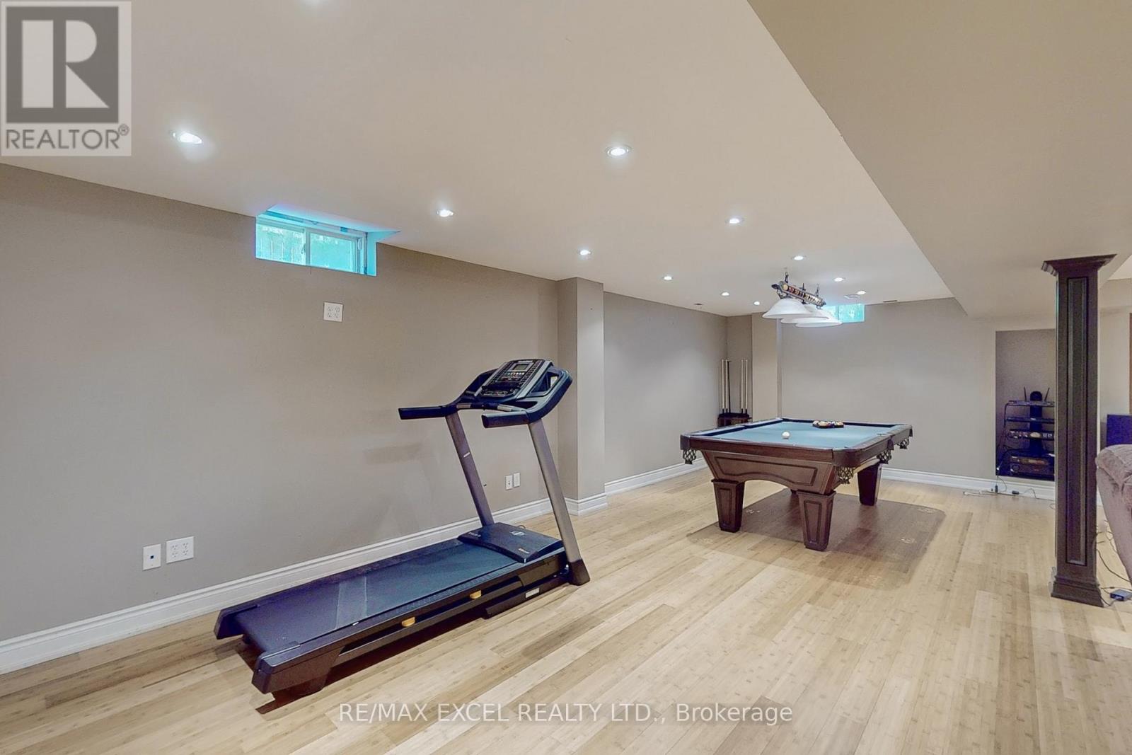 5368 Vail Court, Mississauga (Central Erin Mills), Ontario  L5M 6G9 - Photo 37 - W12407327