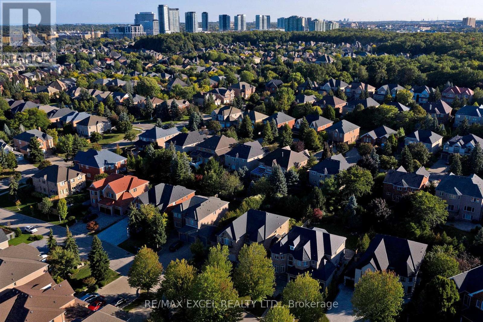 5368 Vail Court, Mississauga (Central Erin Mills), Ontario  L5M 6G9 - Photo 49 - W12407327
