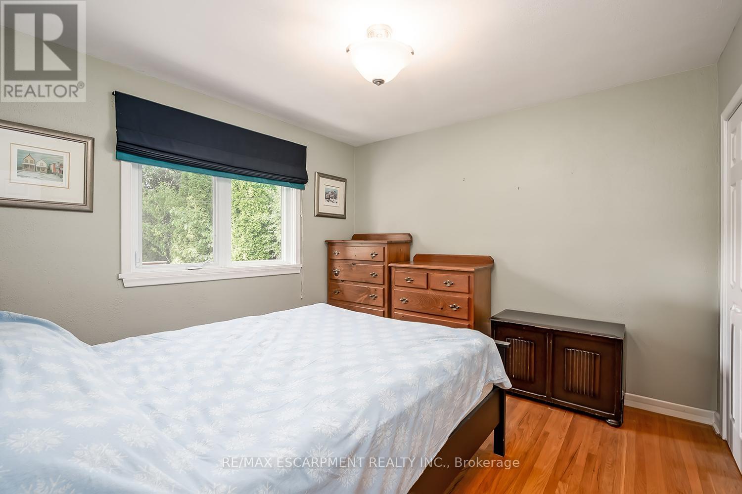 414 Third Line, Oakville, Ontario  L6L 4A5 - Photo 17 - W12407338