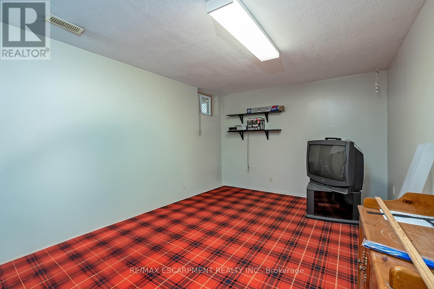 414 Third Line, Oakville, Ontario  L6L 4A5 - Photo 21 - W12407338