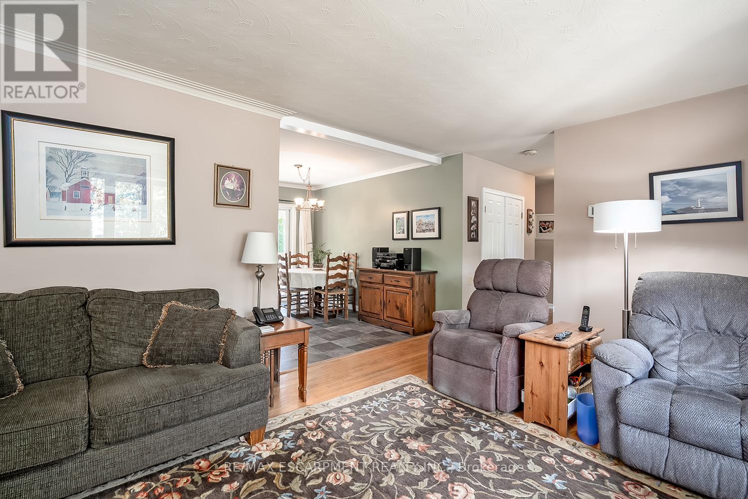 414 Third Line, Oakville, Ontario  L6L 4A5 - Photo 9 - W12407338