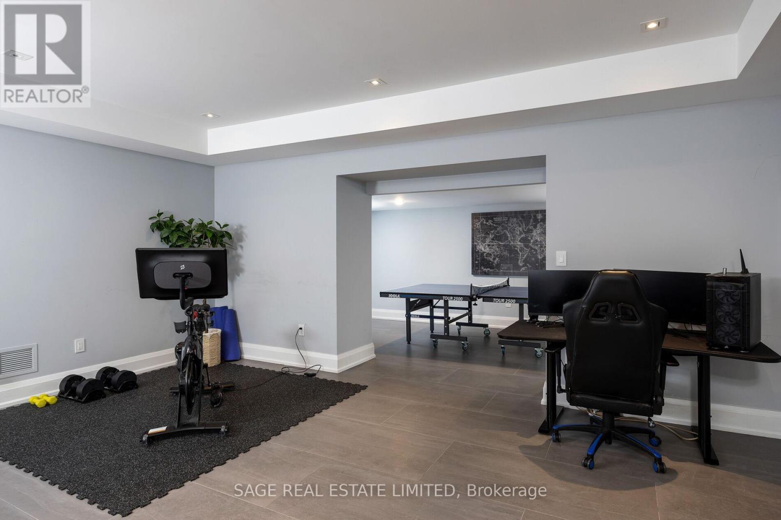 55 Strath Avenue, Toronto, Ontario  M8X 1R4 - Photo 44 - W12407339