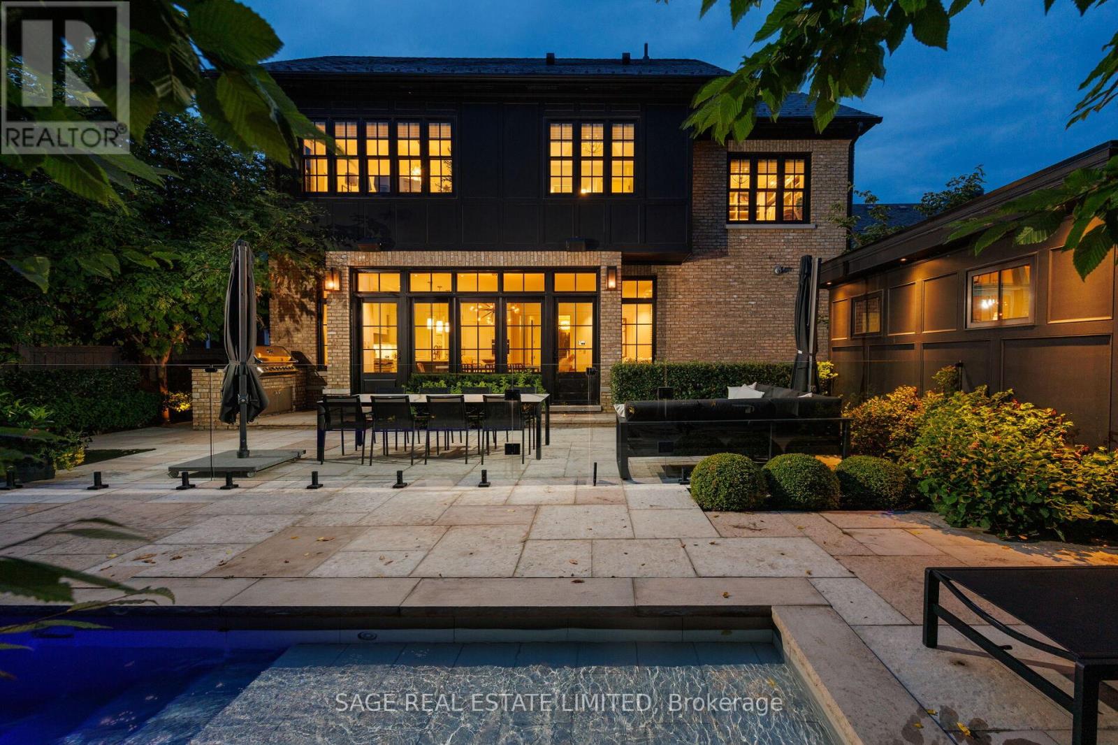 55 Strath Avenue, Toronto, Ontario  M8X 1R4 - Photo 49 - W12407339
