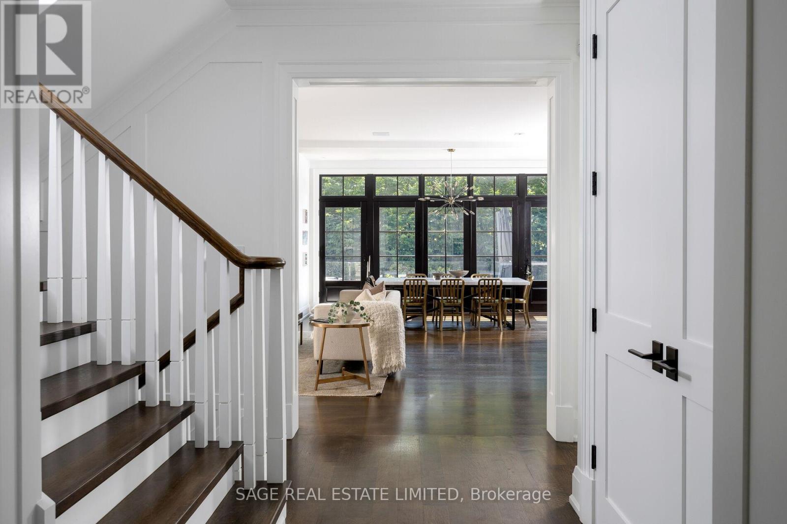 55 Strath Avenue, Toronto, Ontario  M8X 1R4 - Photo 8 - W12407339