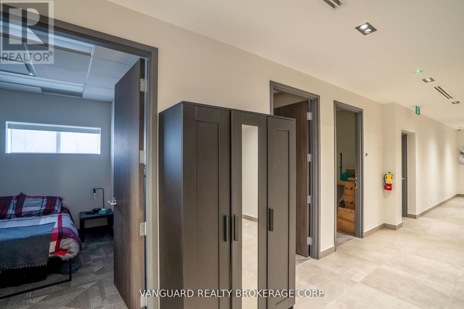 Main - 14 Abacus Road, Brampton, Ontario  L6T 5B7 - Photo 21 - W12407344