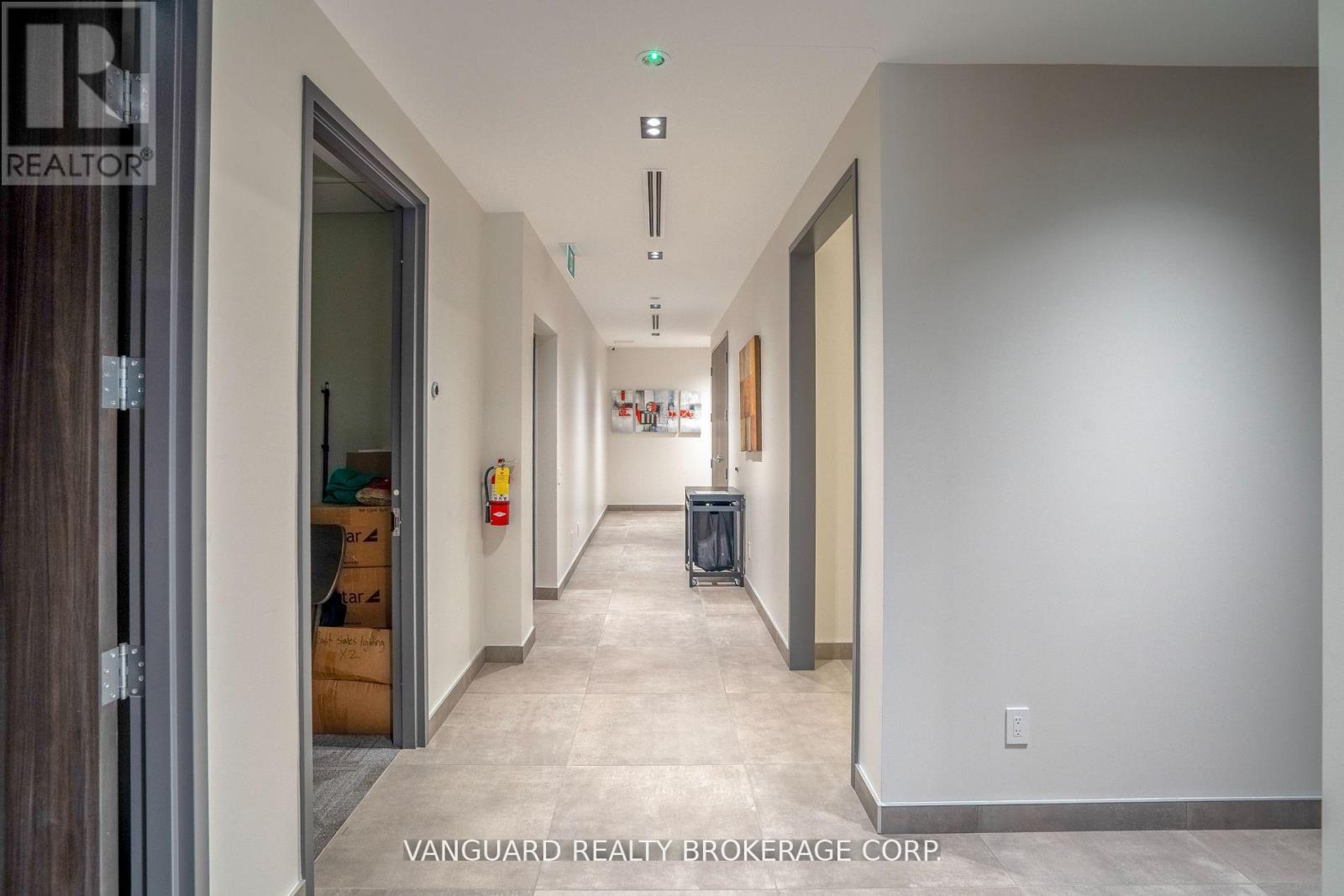 Main - 14 Abacus Road, Brampton, Ontario  L6T 5B7 - Photo 23 - W12407344