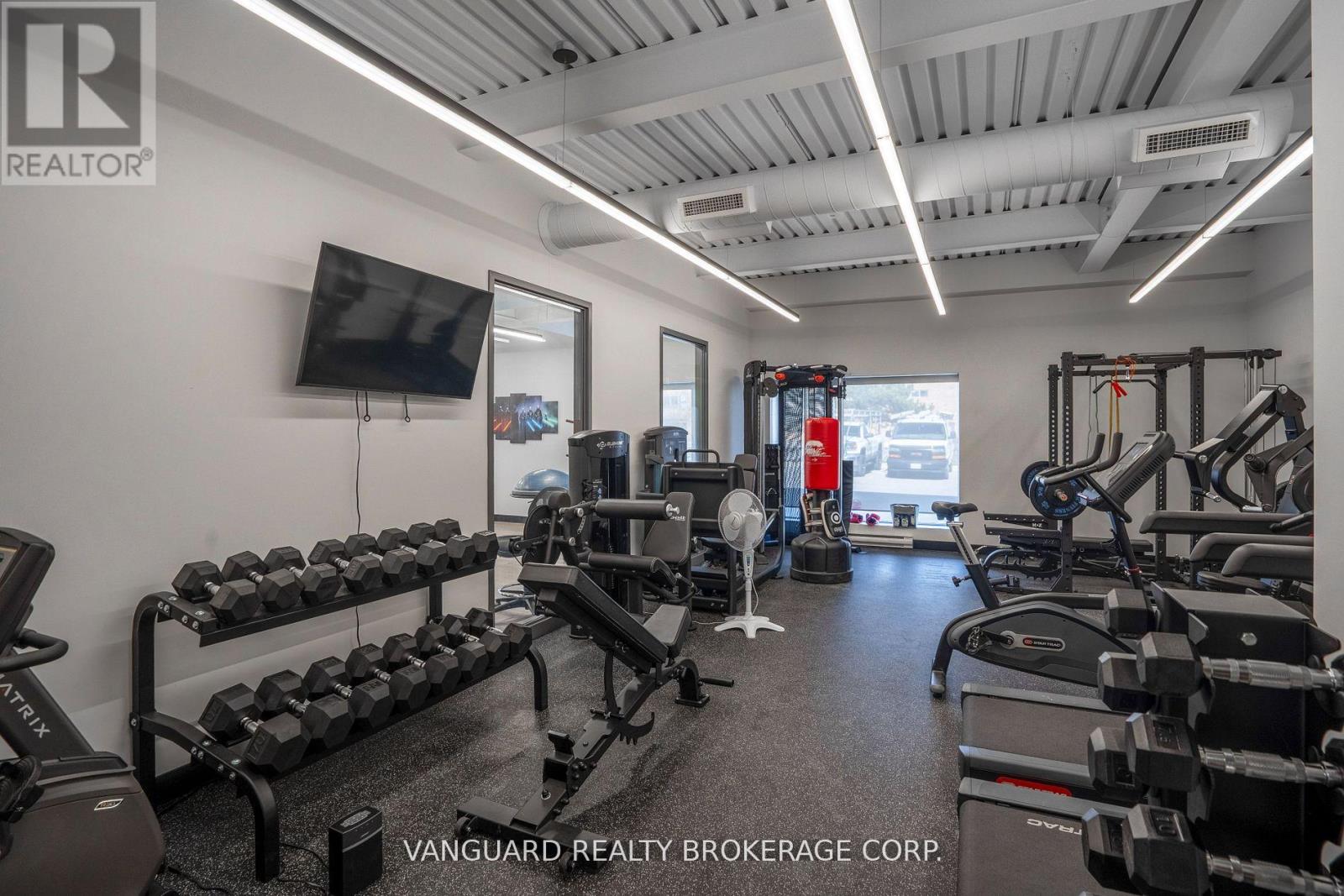 Main - 14 Abacus Road, Brampton, Ontario  L6T 5B7 - Photo 25 - W12407344