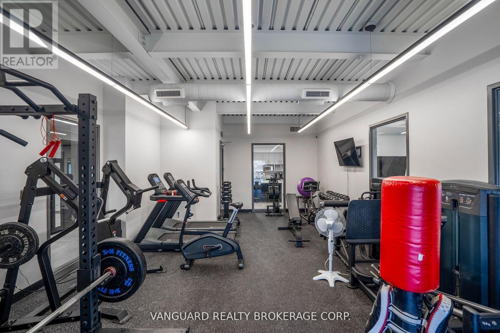 Main - 14 Abacus Road, Brampton, Ontario  L6T 5B7 - Photo 27 - W12407344