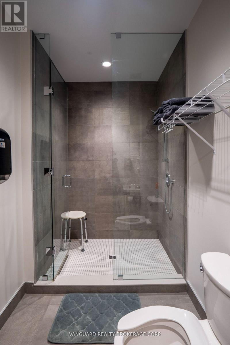 Main - 14 Abacus Road, Brampton, Ontario  L6T 5B7 - Photo 29 - W12407344