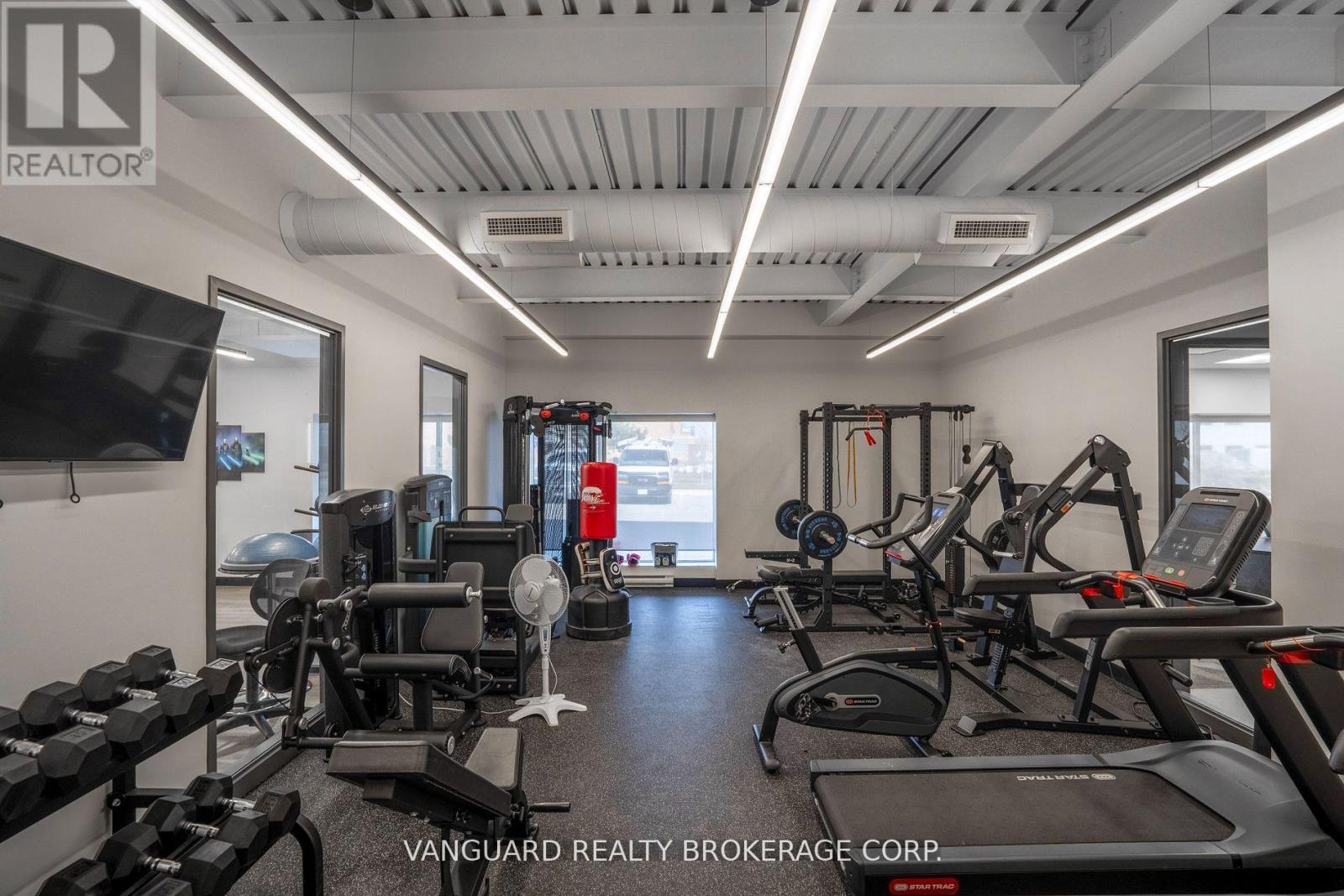 Main/ 2nd - 14 Abacus Road, Brampton, Ontario  L6T 5B7 - Photo 37 - W12407347