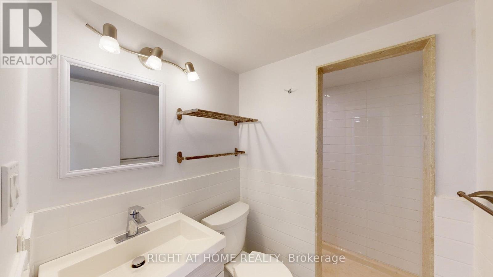 1492 Agnew Road, Mississauga, Ontario  L5J 3G9 - Photo 28 - W12407372