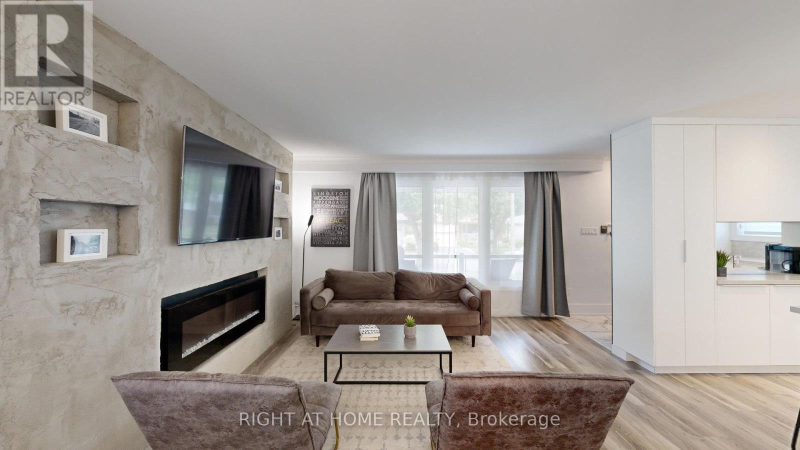 1492 Agnew Road, Mississauga, Ontario  L5J 3G9 - Photo 3 - W12407372