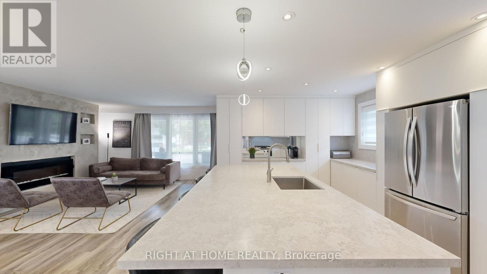 1492 Agnew Road, Mississauga, Ontario  L5J 3G9 - Photo 9 - W12407372