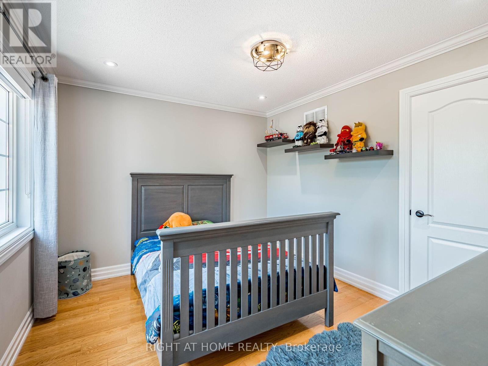 6 Berrycreek Drive, Brampton (Fletcher's Meadow), Ontario  L7A 2M7 - Photo 27 - W12407400