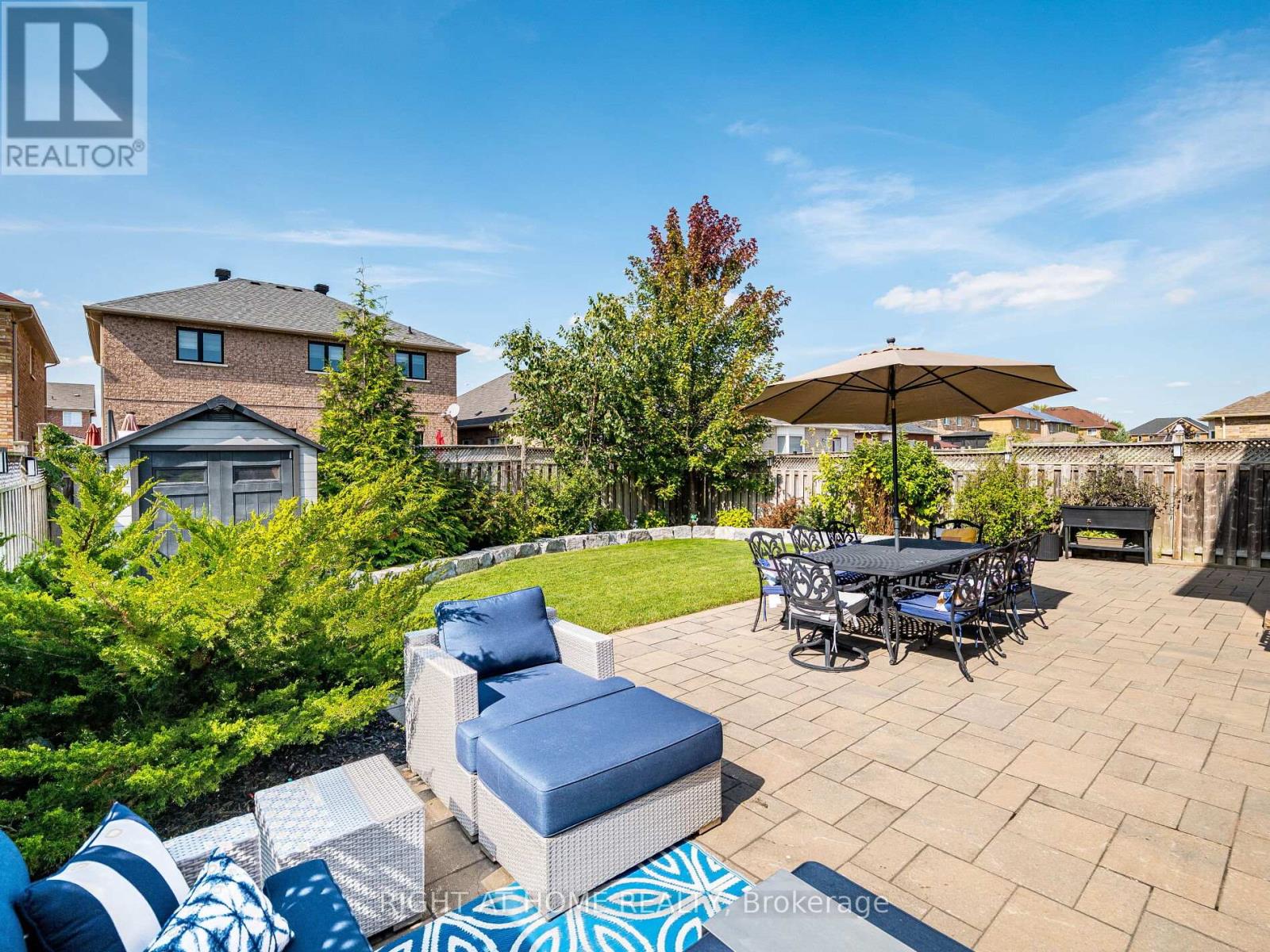 6 Berrycreek Drive, Brampton (Fletcher's Meadow), Ontario  L7A 2M7 - Photo 42 - W12407400