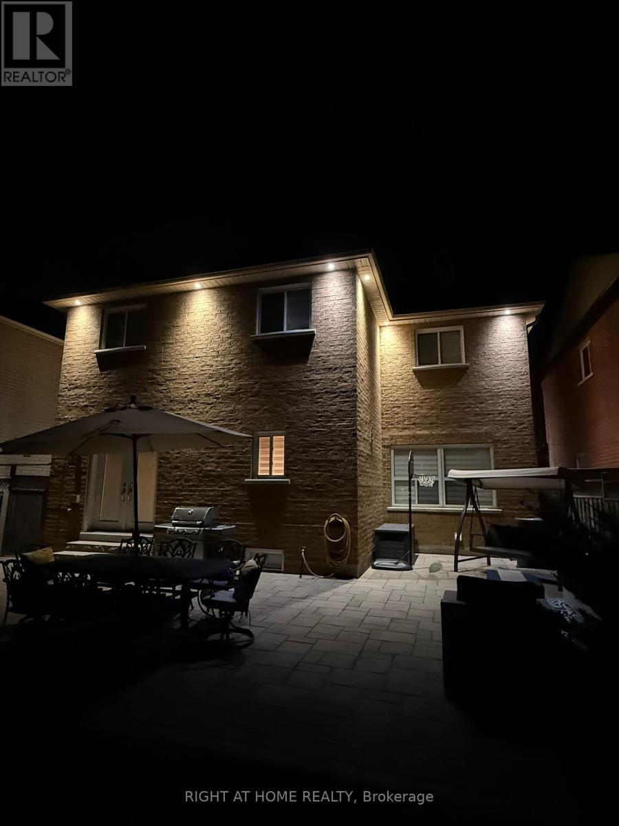 6 Berrycreek Drive, Brampton (Fletcher's Meadow), Ontario  L7A 2M7 - Photo 49 - W12407400