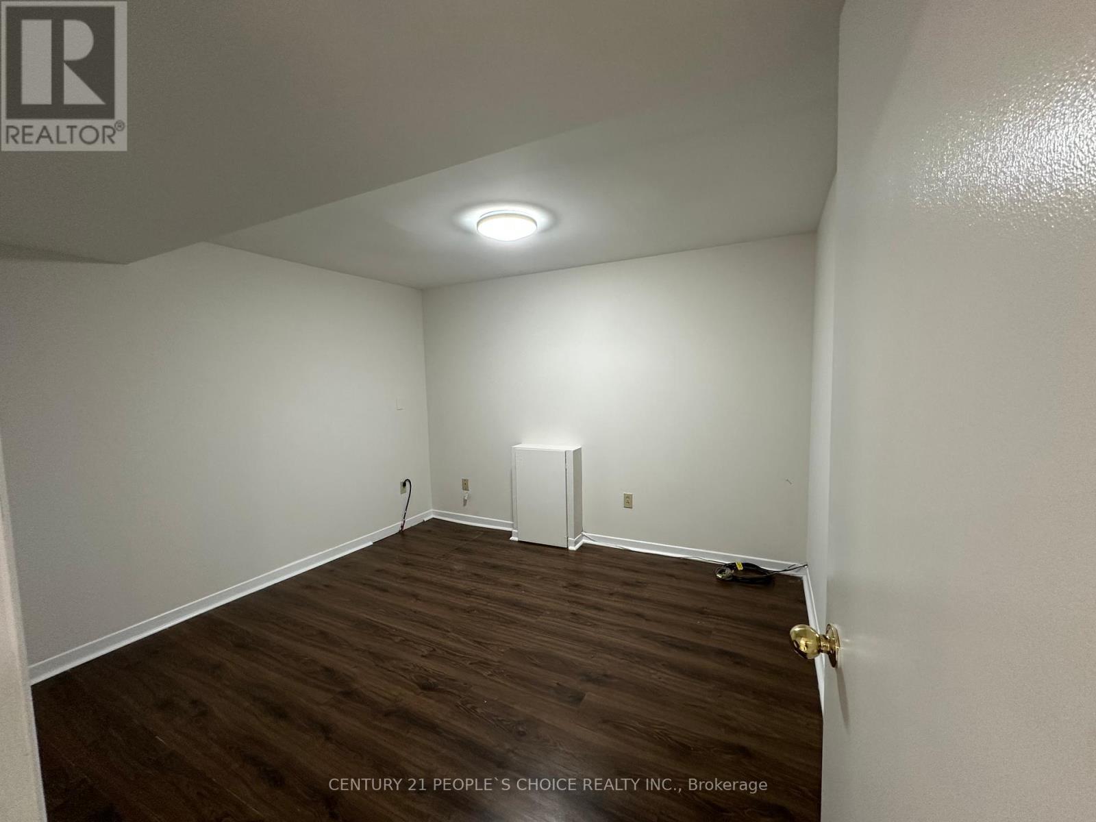 1252 Mont Clair Drive, Oakville, Ontario  L6H 1Z4 - Photo 36 - W12386305