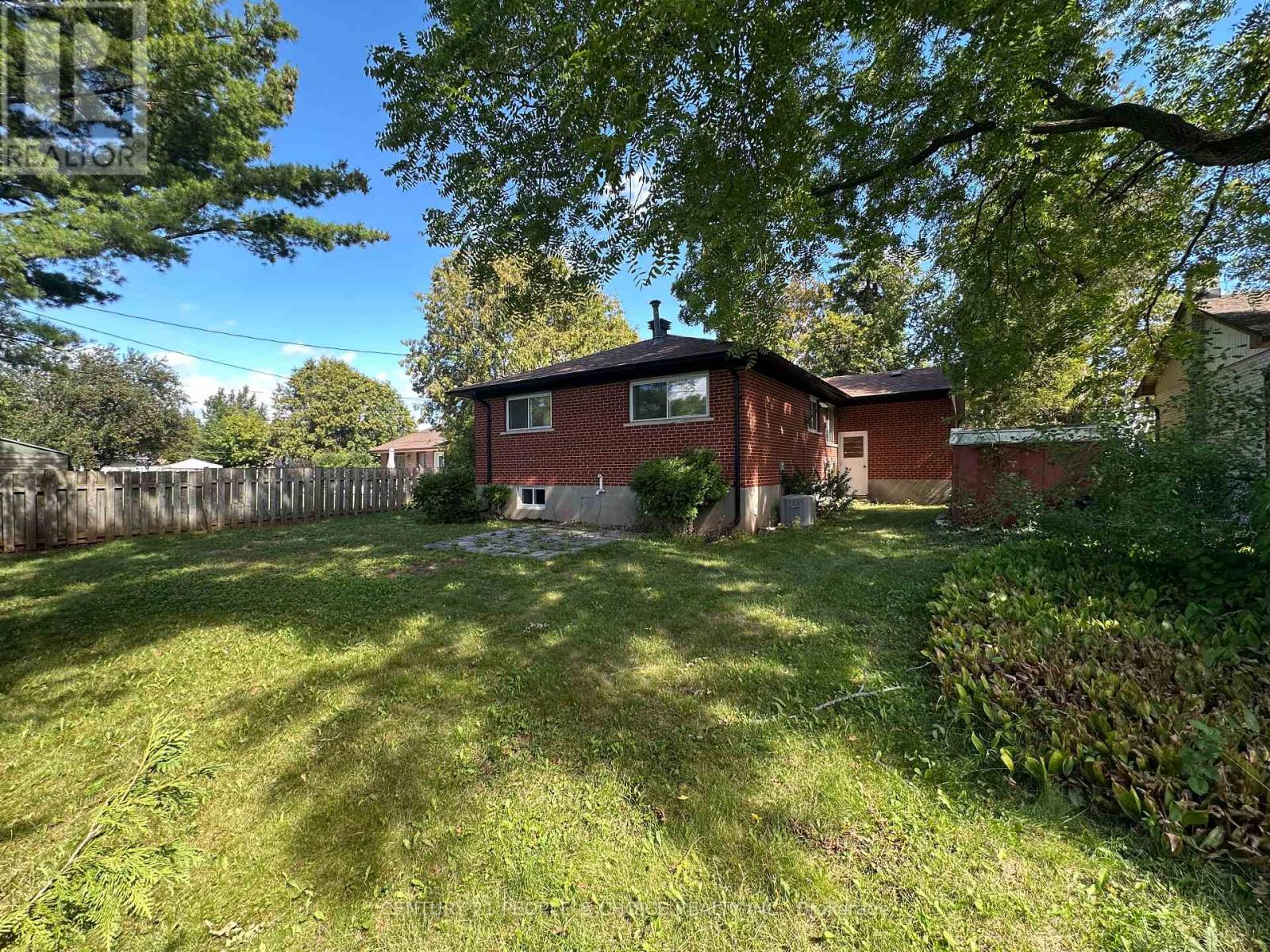 1252 Mont Clair Drive, Oakville, Ontario  L6H 1Z4 - Photo 47 - W12386305