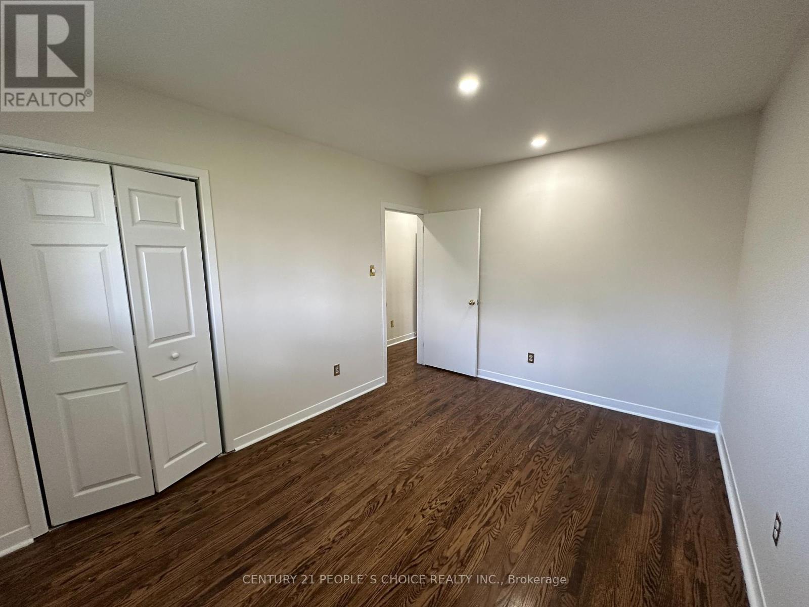 1252 Mont Clair Drive, Oakville, Ontario  L6H 1Z4 - Photo 24 - W12386305