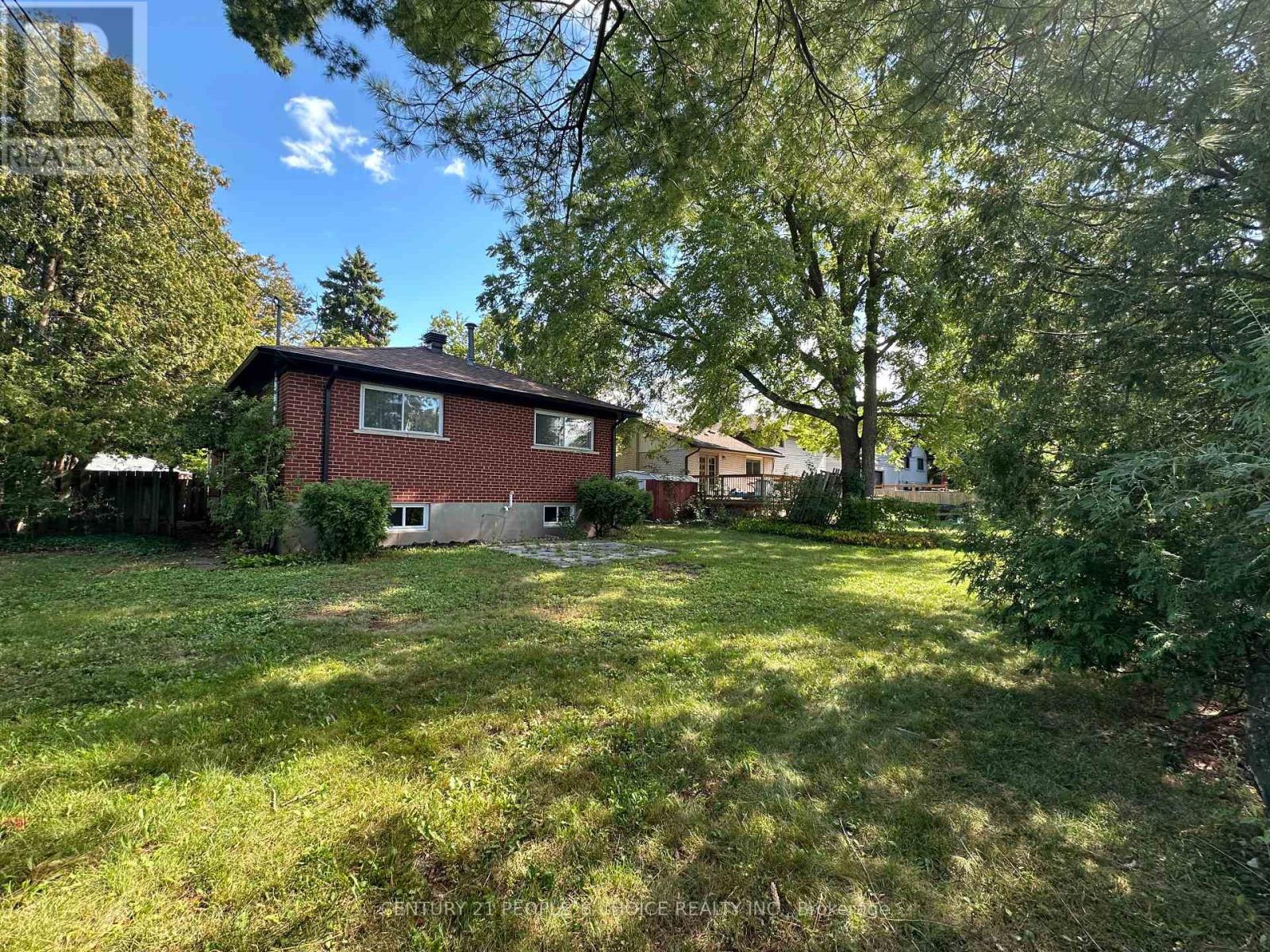 1252 Mont Clair Drive, Oakville, Ontario  L6H 1Z4 - Photo 48 - W12386305