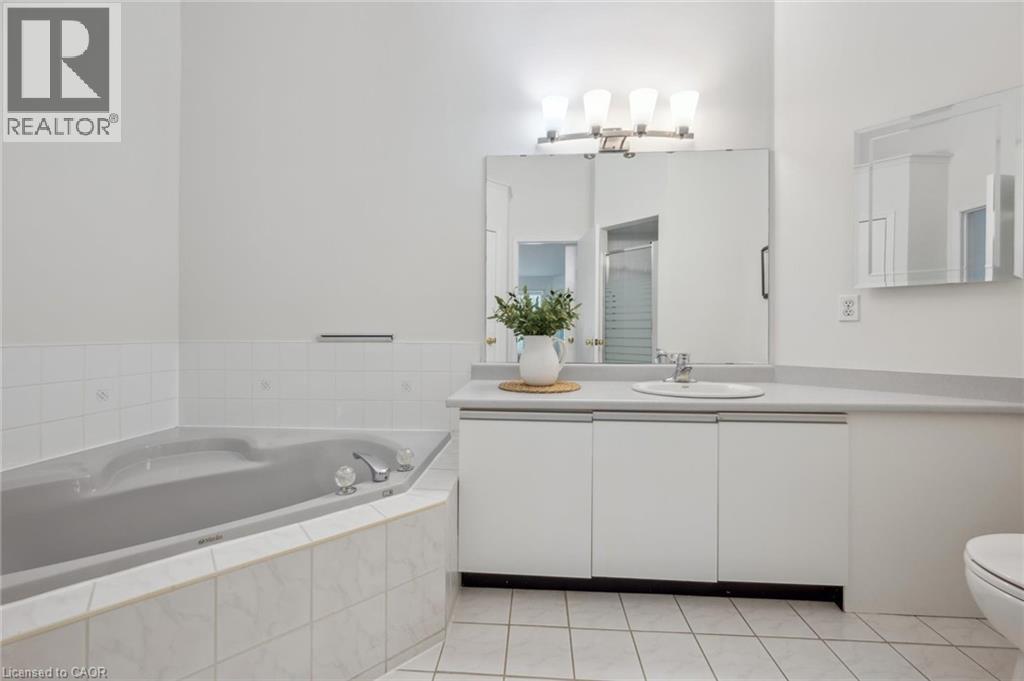 1240 Westview Terrace Unit# 58, Oakville, Ontario  L6M 3M3 - Photo 17 - 40770475