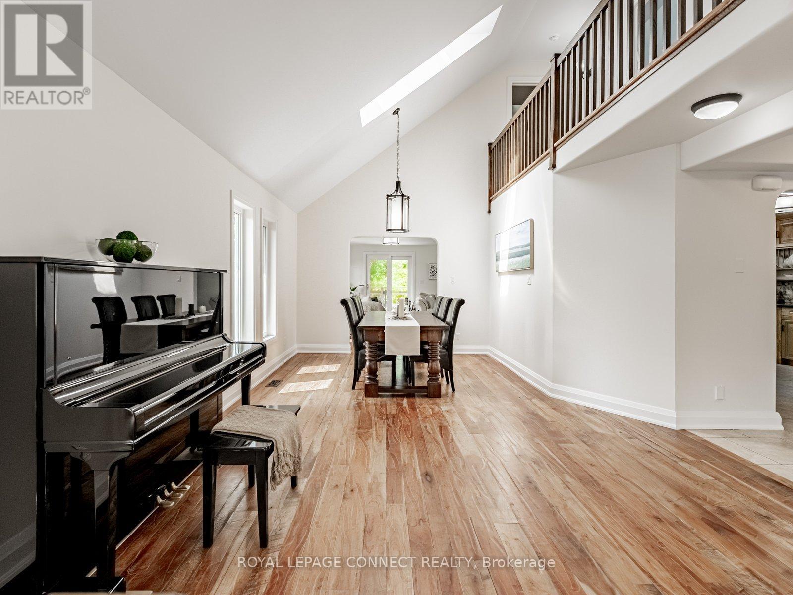 11215 Amos Drive, Milton, Ontario  L0P 1B0 - Photo 9 - W12407184