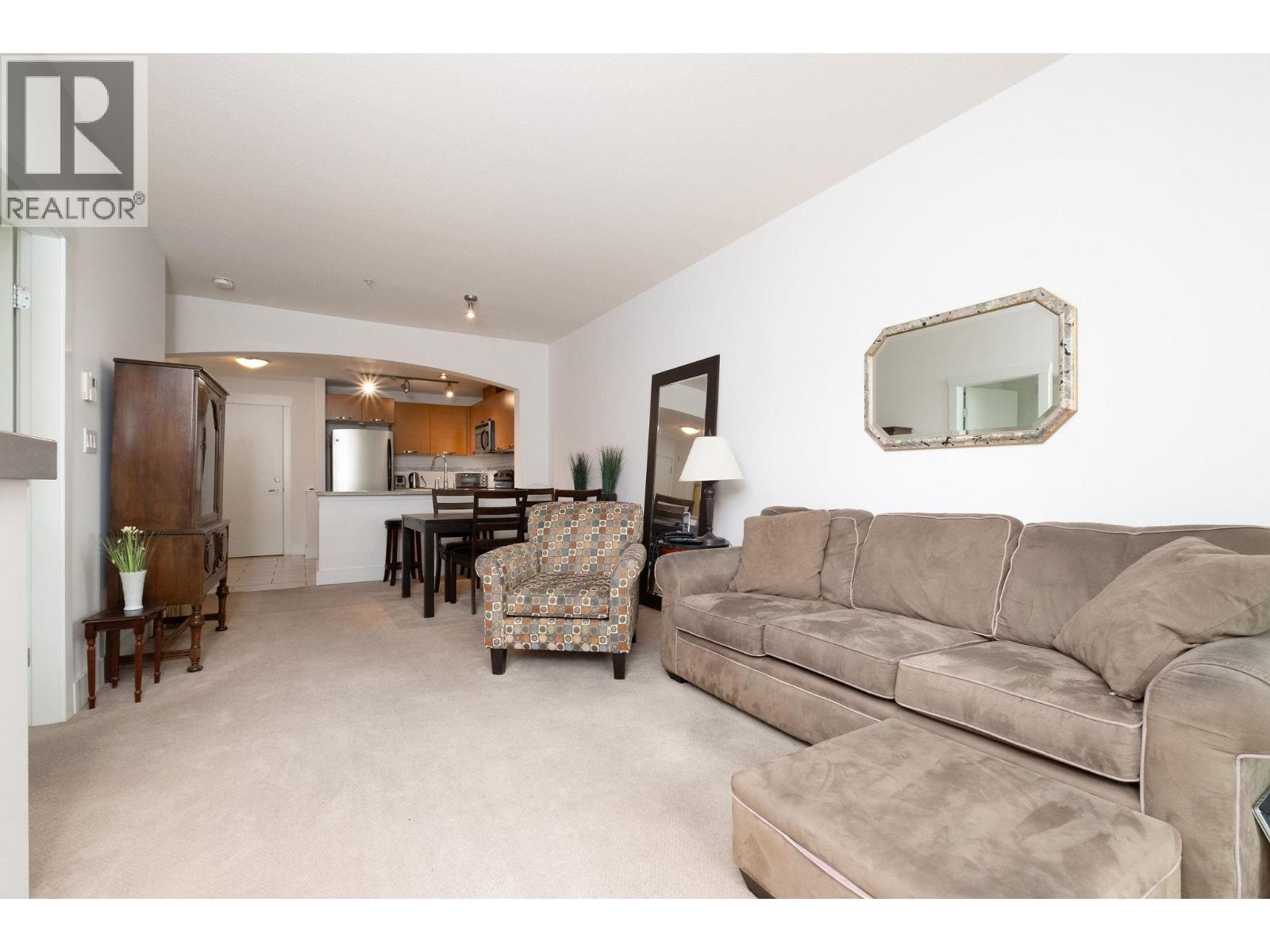 314 7478 Byrnepark Walk, Burnaby, British Columbia  V3N 0B5 - Photo 10 - R3048492