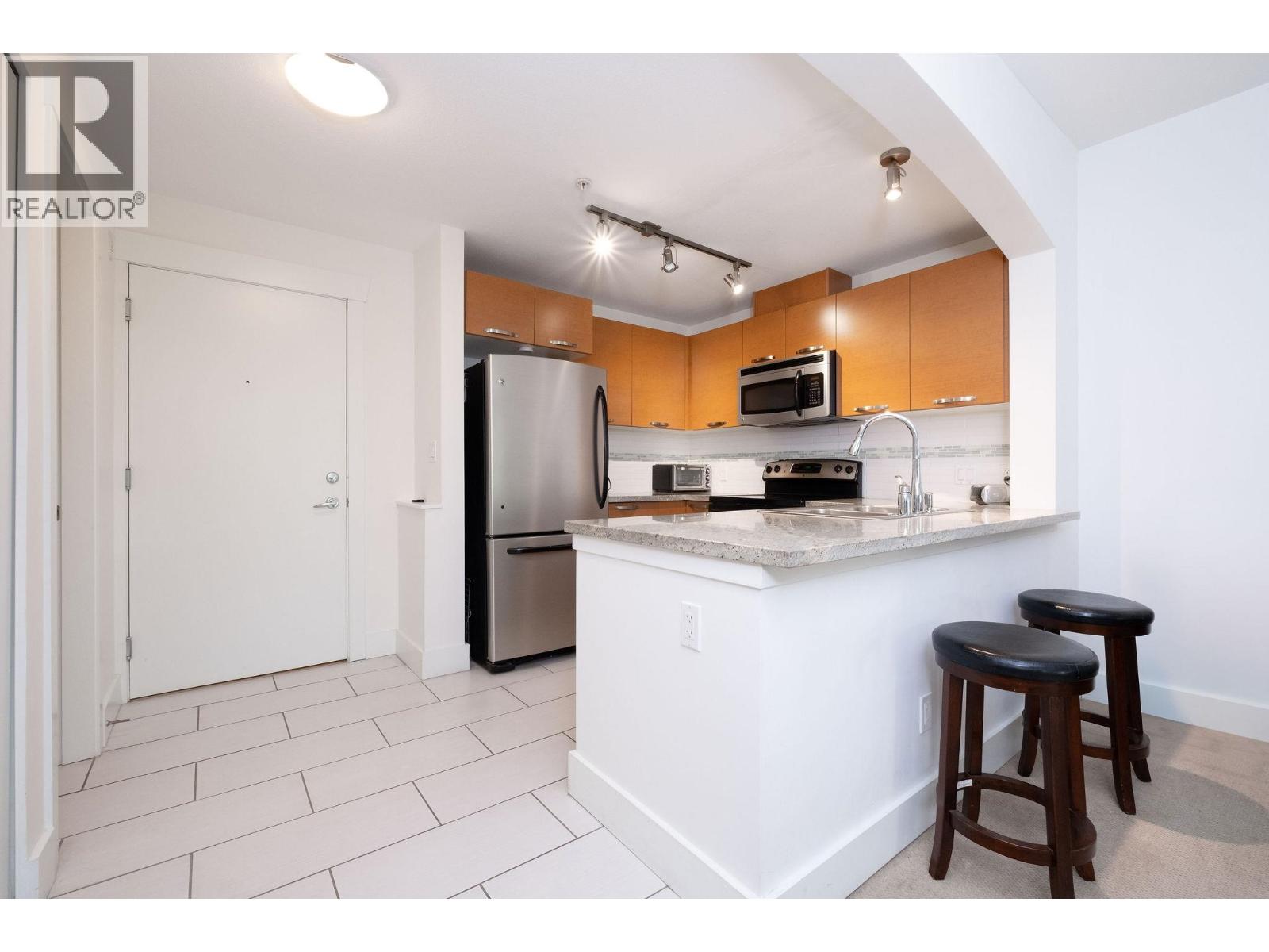 314 7478 Byrnepark Walk, Burnaby, British Columbia  V3N 0B5 - Photo 13 - R3048492