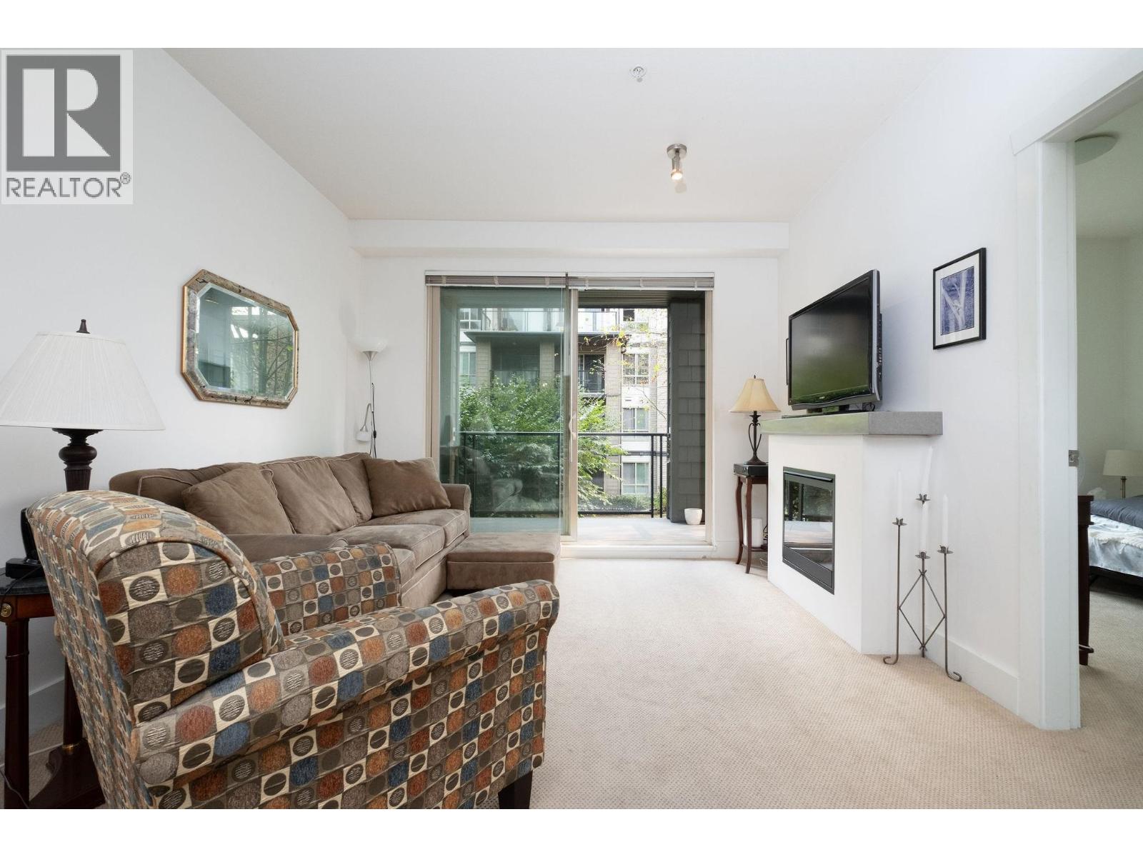 314 7478 Byrnepark Walk, Burnaby, British Columbia  V3N 0B5 - Photo 6 - R3048492